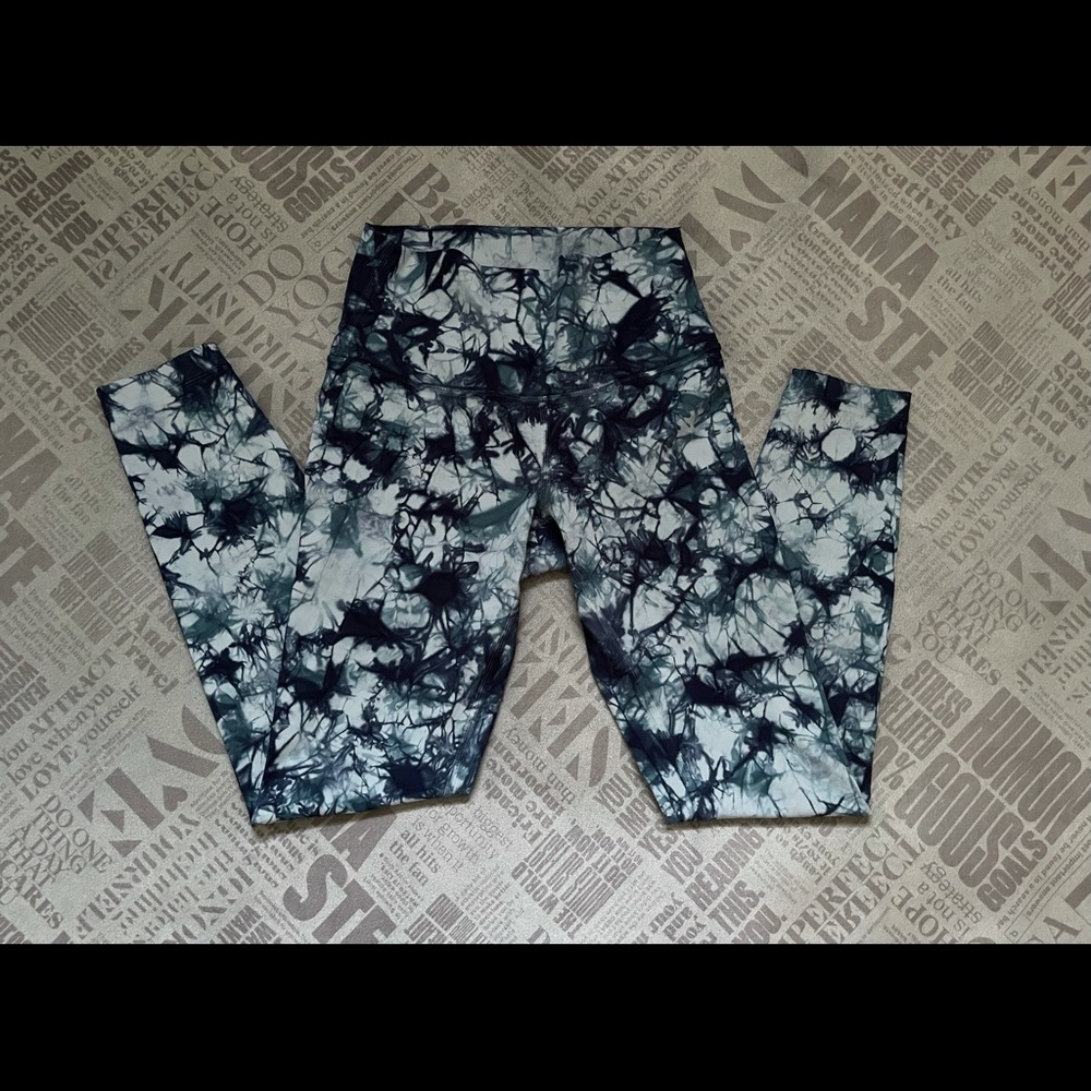 🍋 lululemon shibori leggings